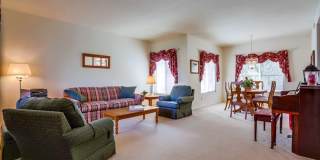 Spacious 4 Bedroom Shadowridge Home Available May 1st Gallery 8