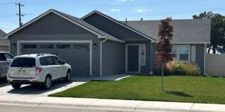 Beautiful brand new 3 bed 2 bath home in the Shadow Glenn Subdivision, just off Linden and Middleton Rd. Gallery 1