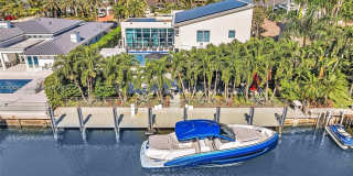 307 Holiday Dr Gallery 1