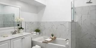 3038 Marion Ave Gallery 25