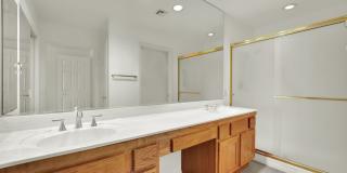 A Must See!!! Beautiful 2/2 home!!! Summerlin!! Gallery 18