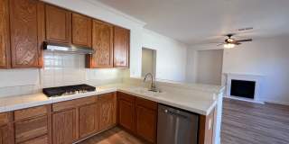 5 bedroom home located in Sylvan School District! Gallery 24
