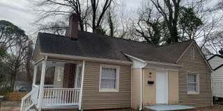 Charming Two Bedroom Home in Enderly Park! Gallery 1