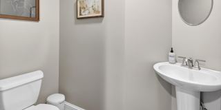 194 Grand Avenue Gallery 21