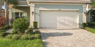 4838 SEVILLA SHORES Drive 4838 SEVILLA SHORES Drive Gallery 1
