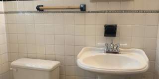 Beautiful Cloverdale Home Gallery 11