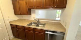 733 Riverside Dr Gallery 4