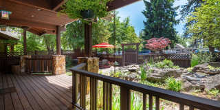 Beautiful Westside Craftsman | Prime Bend Location Gallery 43