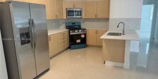 2851 Riverside Dr Gallery 1