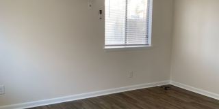 Recently Remodeled! Close to UNCW: 1 Bedroom, 1 Bath Condo Seahawk Square Gallery 11