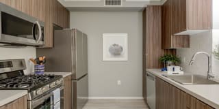 Ferrante Ferrante Gallery 96