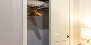 The Residence at 1555 Elm Gallery 38