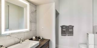 1430 Q Gallery 17