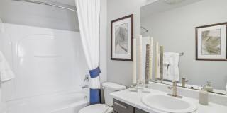 Viewpointe Gallery 13