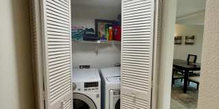 Beatifully updated Beach condo FULLY FURNISHED ANNUAL RENTAL 2/2 Gallery 30