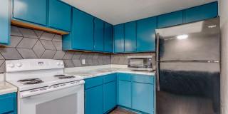 2-BEDROOM TOWNHOME IN ALAMO HEIGHTS Gallery 7