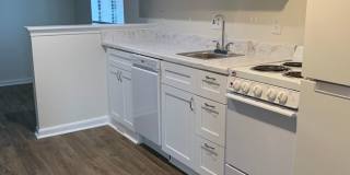 Recently Remodeled! Close to UNCW: 1 Bedroom, 1 Bath Condo Seahawk Square Gallery 6