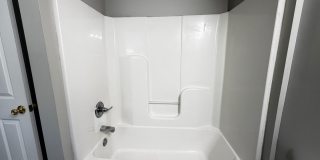 2 bedroom 1 bath home close to Churchill Downs Gallery 14