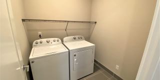 Modern 4BR Townhome in Prime Bellevue | AC | Bellevue Schools | Minutes to Microsoft Gallery 27