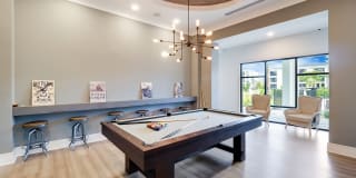Midtown Gallery 13