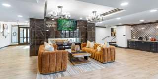 701 N HENRY Street Gallery 8