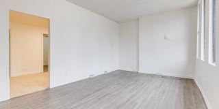 01 - 705 Brownsville Gallery 5