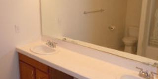 1907 Girard Blvd NE Gallery 22