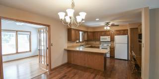 Spacious 5-Bedroom Split-Level in Southwest Sioux Falls with 4-Season Room & Fenced Yard! Gallery 10