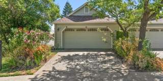 1825 N Forest Hill Pl Gallery 1
