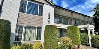 2512 Crystal Springs Rd W #4 Gallery 1