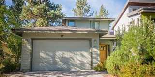Beautifully FURNISHED MONTHLY RENTAL Home, within Walking Distance to Deschutes River Trail, a Great Location! Beautifully FURNISHED MONTHLY RENTAL Home, within Walking Distance to Deschutes River Trail, a Great Location! Gallery 9