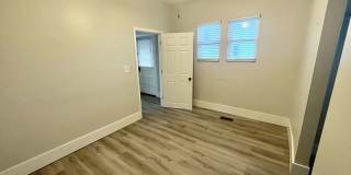 5 Bedroom / 2 Bath House - NEAR SEMO's CAMPUS Gallery 7
