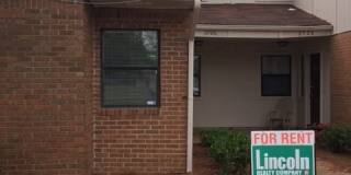 2 bedroom 2 bath Townhome! Gallery 1