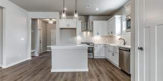 AVAILABLE NOW – Spacious 3 Bed, 2 Bath Home in Desirable Edmond Neighborhood Gallery 11