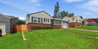 Charming 3 Bedroom 1 Bath near Route 66! Gallery 3
