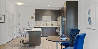 The Quincy Gallery 5