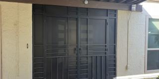 Spacious 3 Bed/2 Bath Townhouse w/ an Office in Northeast Tucson! Gallery 4
