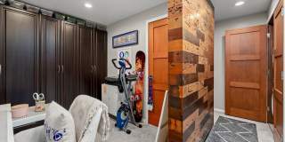716 1/2 W Argand St Gallery 16