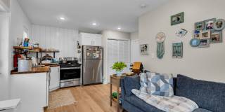 1215 Lister Street unit: B Gallery 8