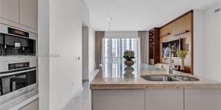 900 Brickell Key Blvd Gallery 54