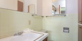 2408 Lake Drive Gallery 35