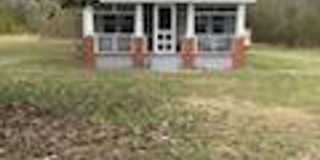 2 bedroom home on large lot Gallery 1