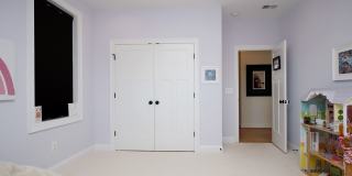 Beautiful, Custom-Built Lochlyn Hill Home Gallery 25