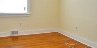 3 BR/ 1 BA Lakeside Three bedroom with large fenced yard and detached garage/workshop Gallery 15