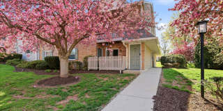 2BR/2BA Condo in Chesterview | Open Layout, Deck & Community Pool Gallery 1