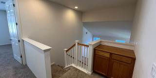 5 bedroom home located in Sylvan School District! Gallery 32