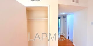 1059 Western Avenue Gallery 22