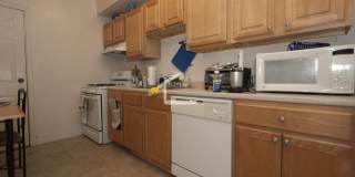 3 bed in Allston Gallery 4