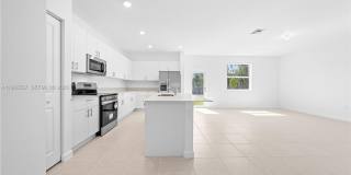 2442 SE 30th Street 2442, Homestead, FL 33035 Gallery 1