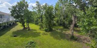 Beautiful 2 bed/ 2 bath Townhome w/ Balcony, Garage & Community Pool Gallery 26